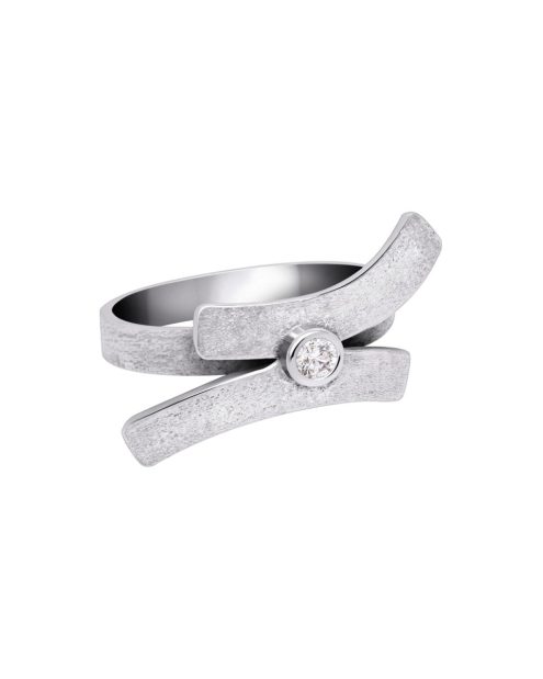 Crystal ring in 950 silver