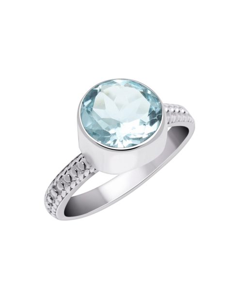 Light blue topaz ring in 950 silver with large milgrain band