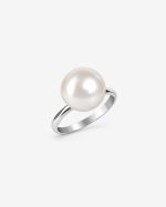 Anillo con perla redonda blanca