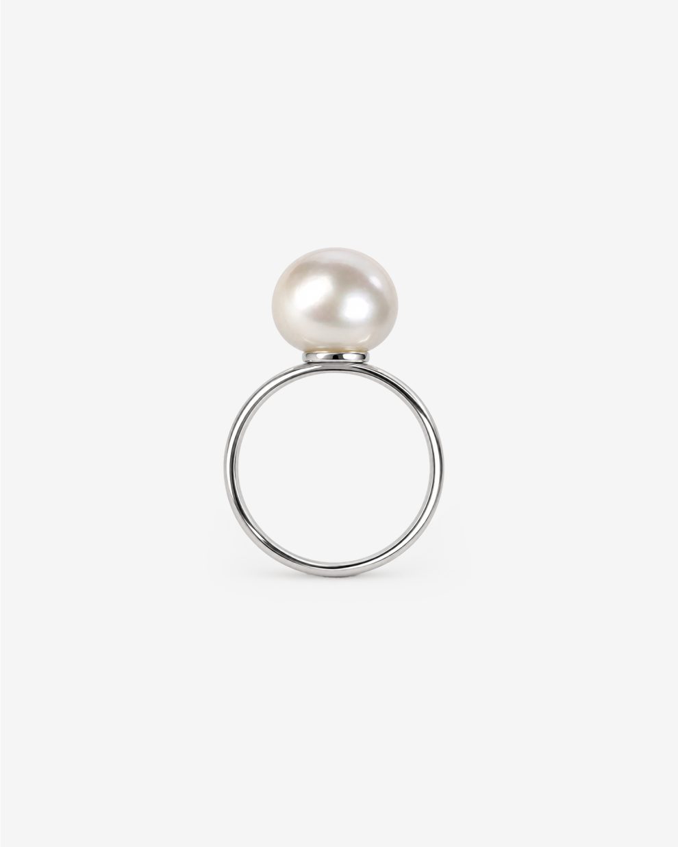 Anillo con perla redonda blanca